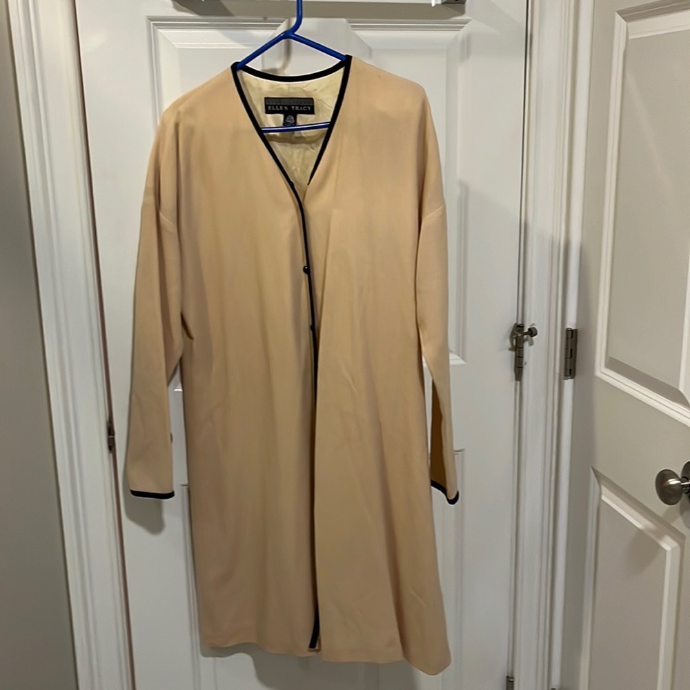 Ellen Tracy yellow wool dress with small black buttons and black trim. Size 8.